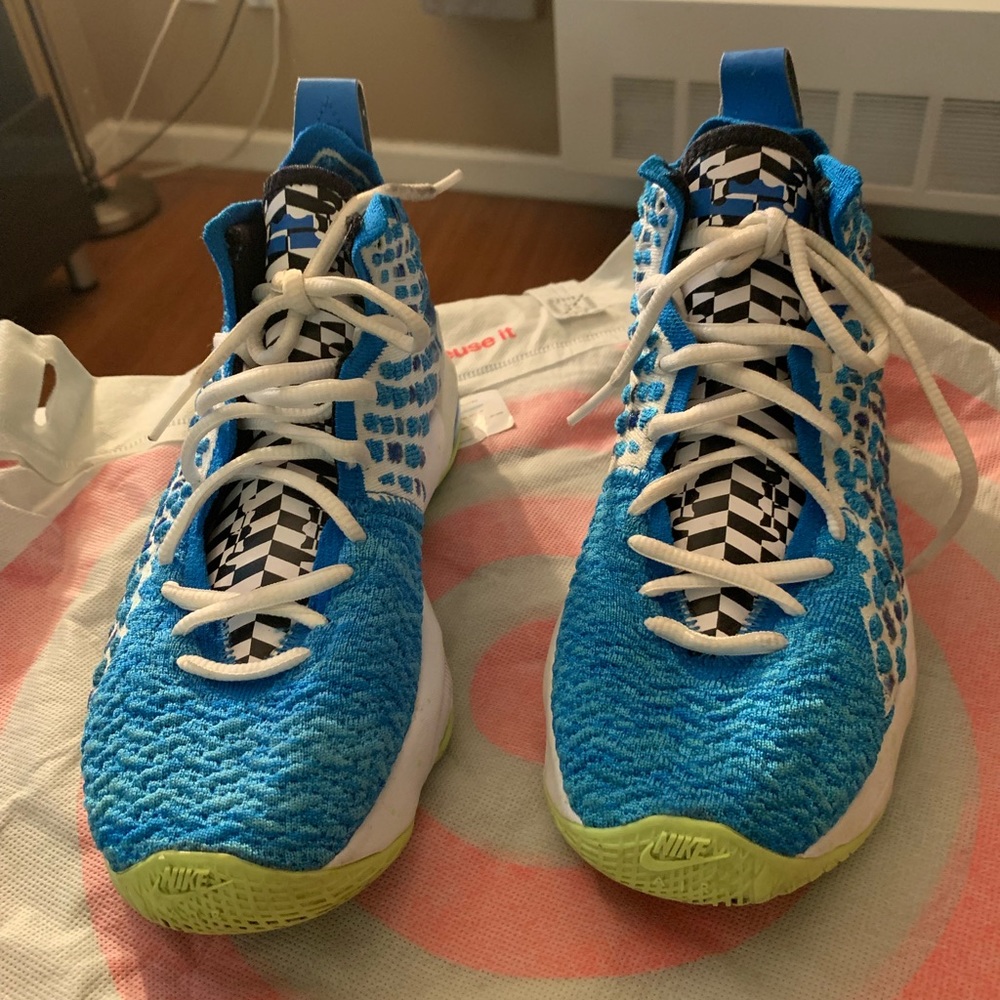 Nike / LeBron’s 17 - Blue, Green, White / Size 5.5